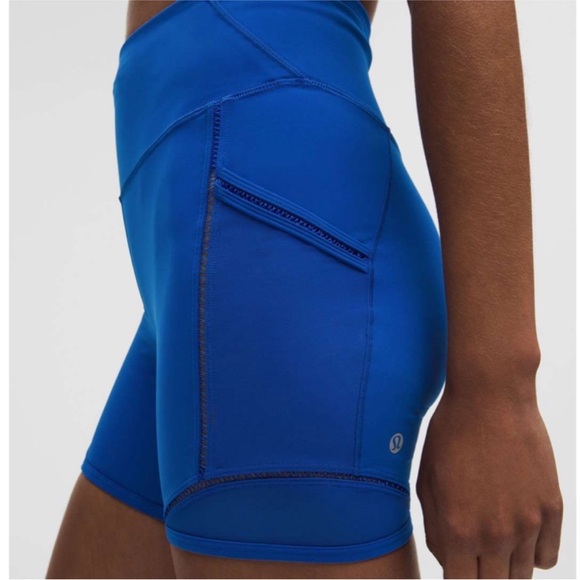 lululemon athletica Pants - NWT Lululemon Fast and Free Pace Crush Lace Trim Bike Short 6”